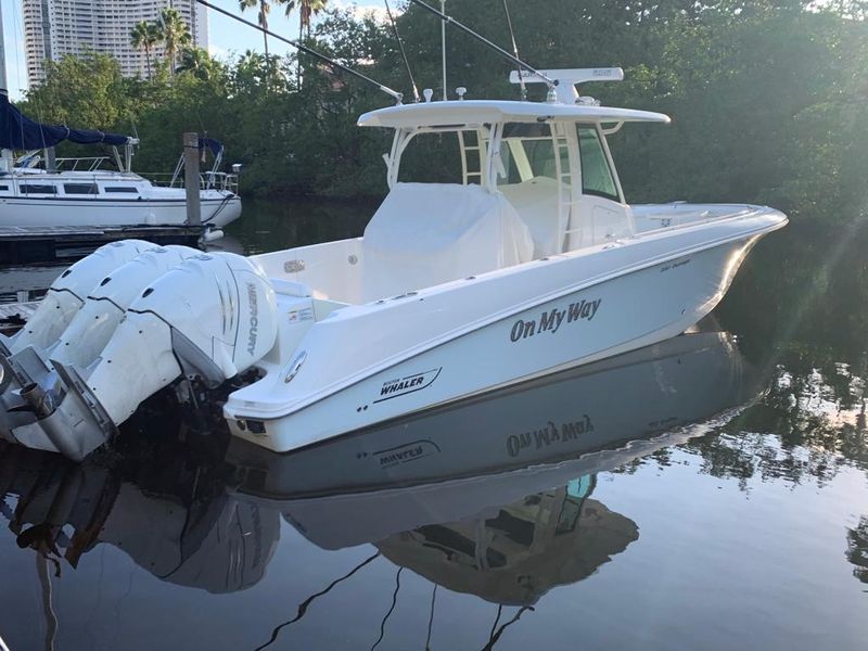 2016 Boston Whaler 350 Outrage