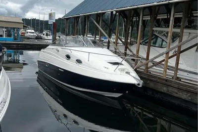 Regal 2465 Commodore