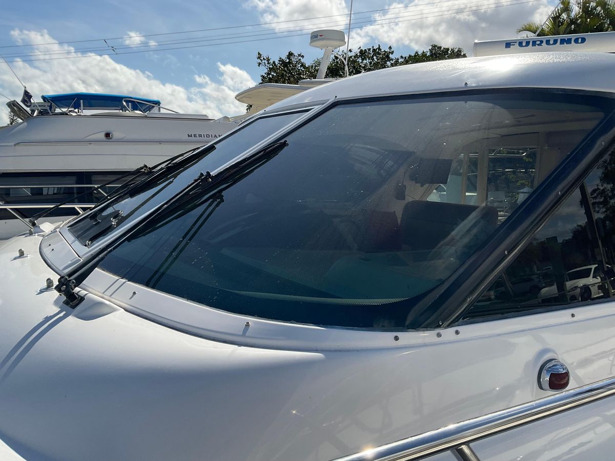 2004 Tiara Yachts 44 
