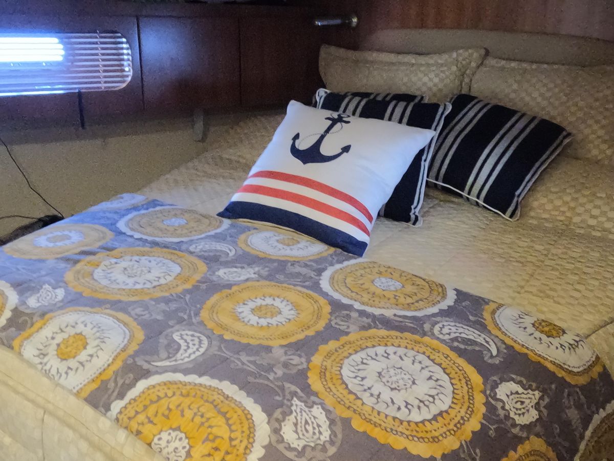 2004 Tiara Yachts 44 