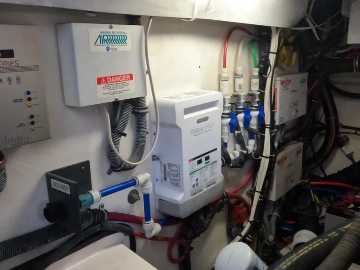 Cc Rider Yacht Photos Pics 