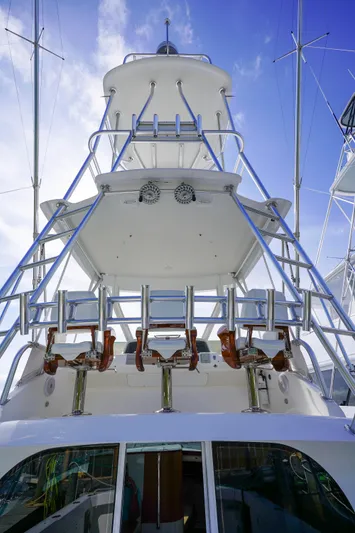 It-l-do Yacht Photos Pics 2018 Bertram 35 Flybridge- IT-L-DO- Helm