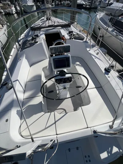 Libertad Yacht Photos Pics 