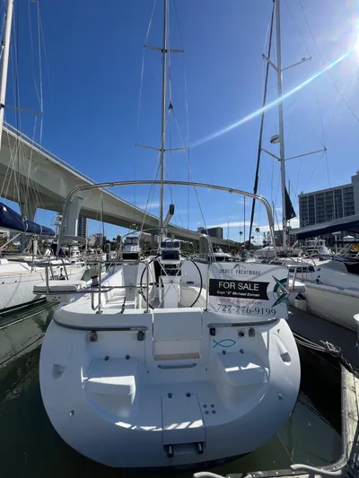 Libertad Yacht Photos Pics 