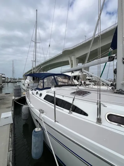 Libertad Yacht Photos Pics 