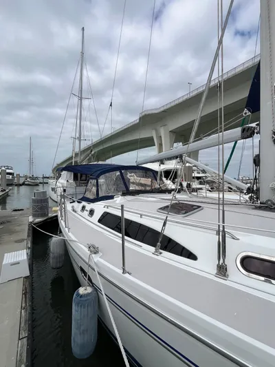 Libertad Yacht Photos Pics 