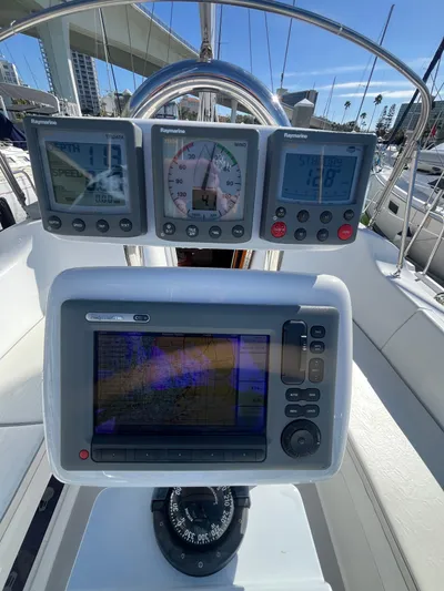 Libertad Yacht Photos Pics 