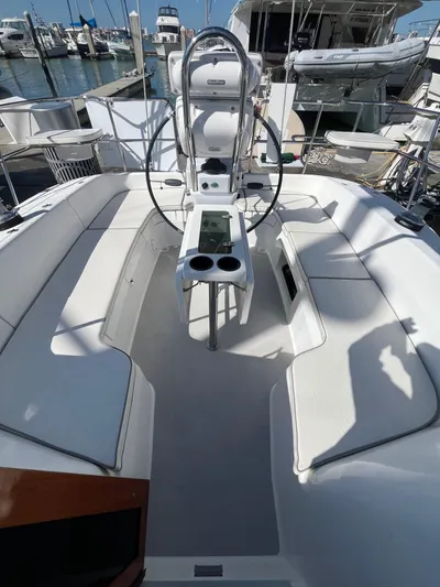 Libertad Yacht Photos Pics 