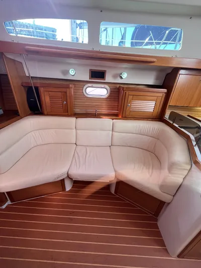 Libertad Yacht Photos Pics 