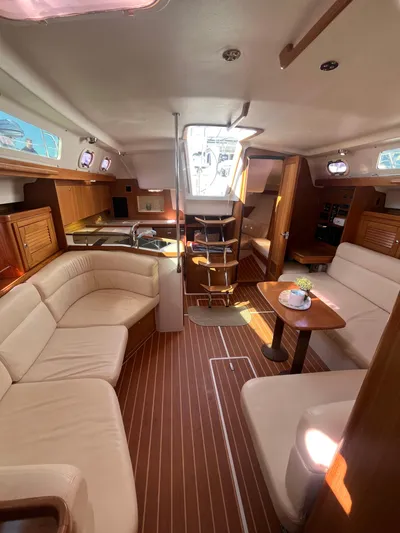 Libertad Yacht Photos Pics 