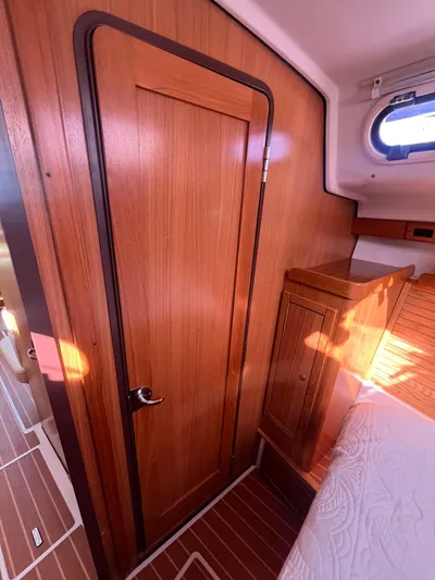 Libertad Yacht Photos Pics 