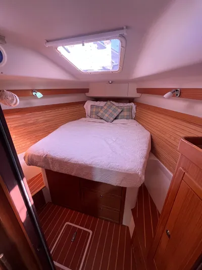 Libertad Yacht Photos Pics 