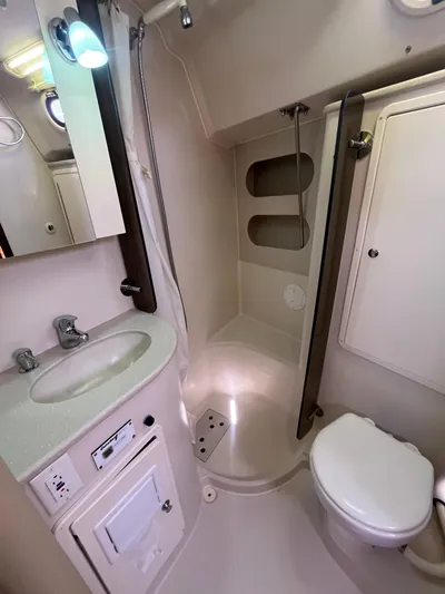 Libertad Yacht Photos Pics 