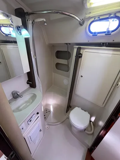 Libertad Yacht Photos Pics 