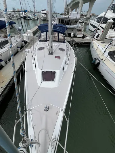 Libertad Yacht Photos Pics 