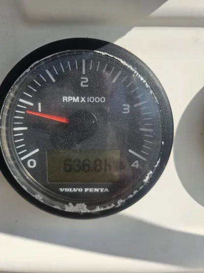  Yacht Photos Pics Volvo Penta tachometer showing 6968 hours on a 2011 Fountaine Pajot Lipari 41.