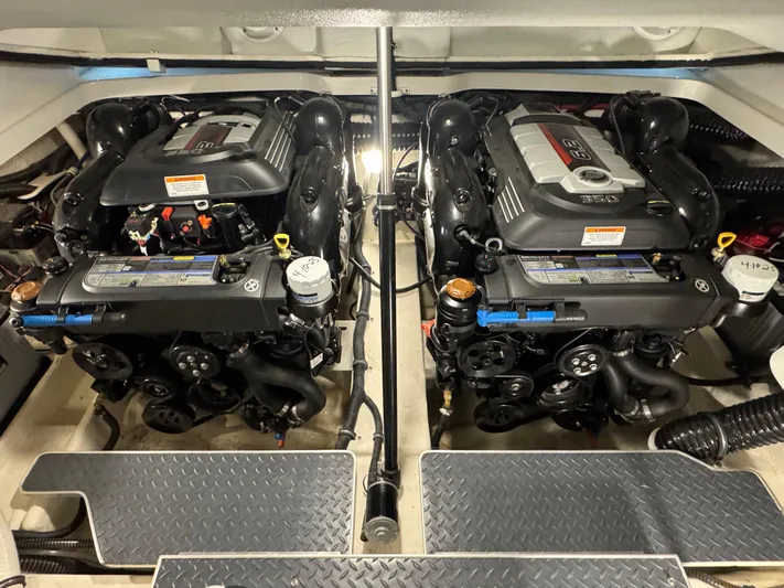 Good Morning Sunshine Yacht Photos Pics Engine Compartment