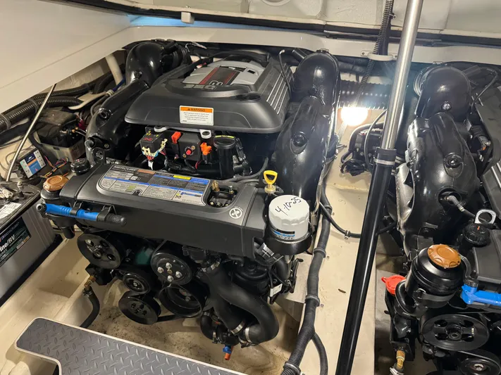 Good Morning Sunshine Yacht Photos Pics Engine Compartment