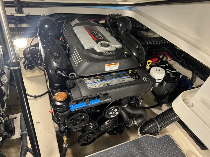 Good Morning Sunshine Yacht Photos Pics Engine Compartment