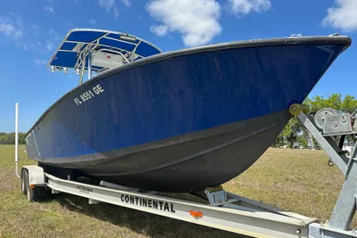 SeaVee 25