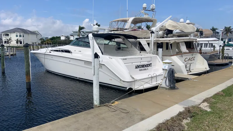 Amusement Yacht Photos Pics 