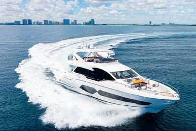 Yacht