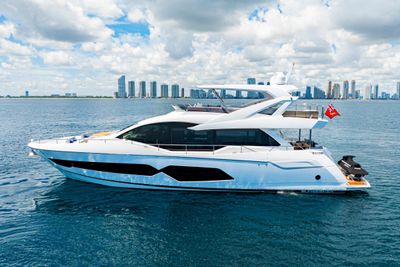 Yacht