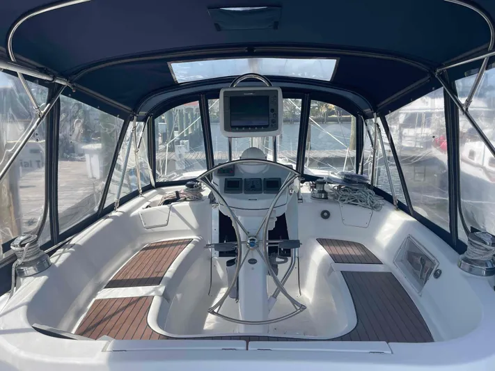 Sapphire Seas Yacht Photos Pics 