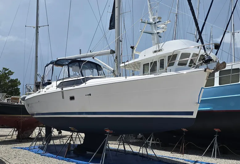 Sapphire Seas Yacht Photos Pics 