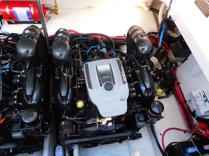 Luna Sea Yacht Photos Pics 