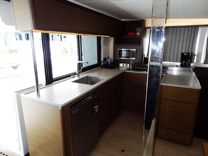 Shamwari Yacht Photos Pics 