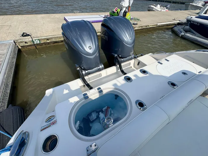 Hidden Agenda Yacht Photos Pics 