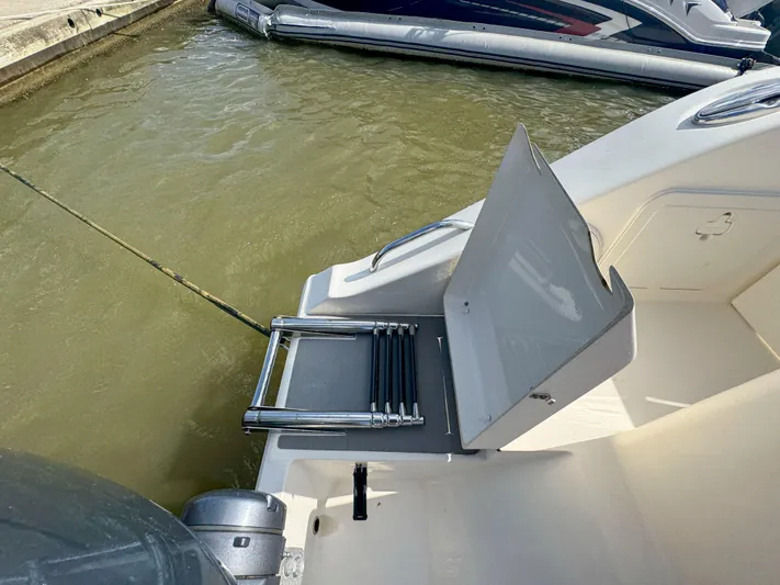 Hidden Agenda Yacht Photos Pics 