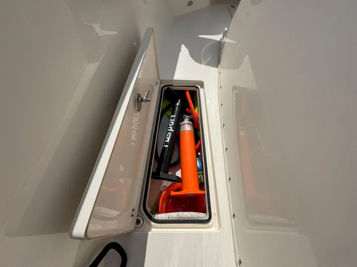 Hidden Agenda Yacht Photos Pics 