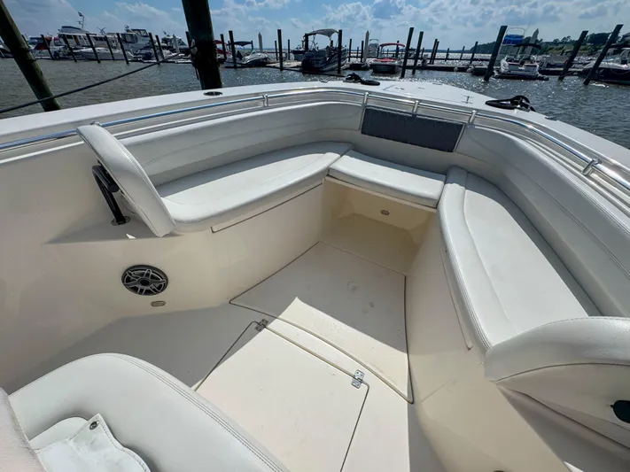 Hidden Agenda Yacht Photos Pics 