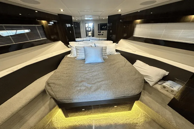 Garden Party Yacht Photos Pics 