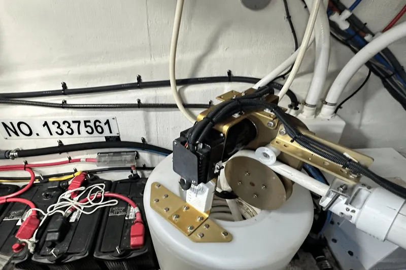 Garden Party Yacht Photos Pics 