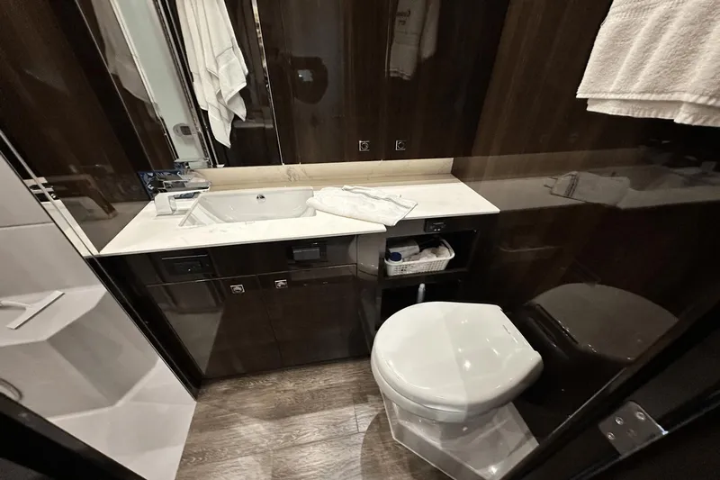 Garden Party Yacht Photos Pics 