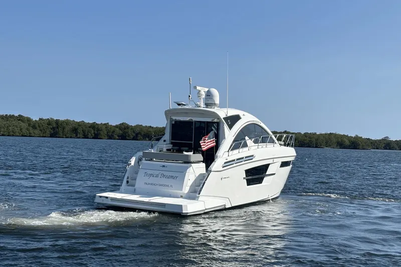 Tropical Dreamer Yacht Photos Pics 