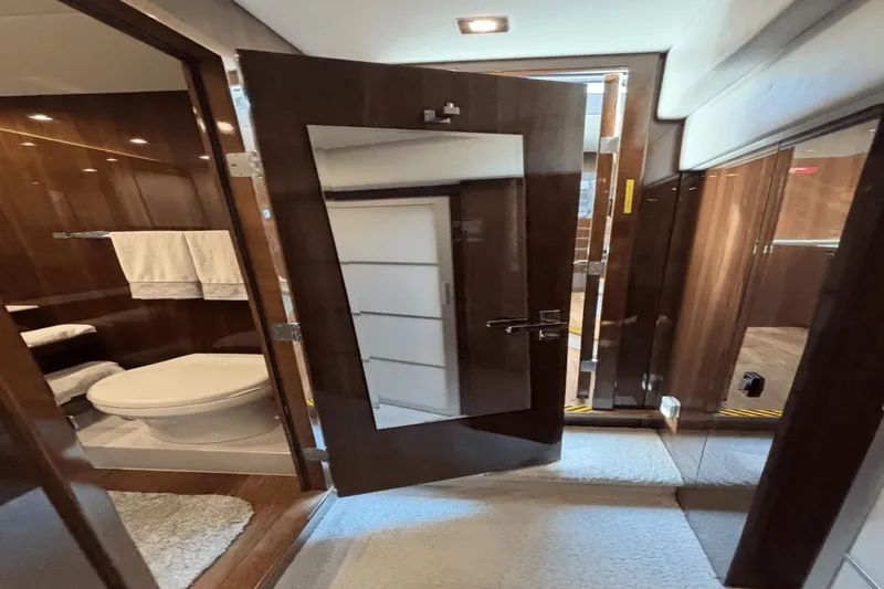 Tropical Dreamer Yacht Photos Pics 