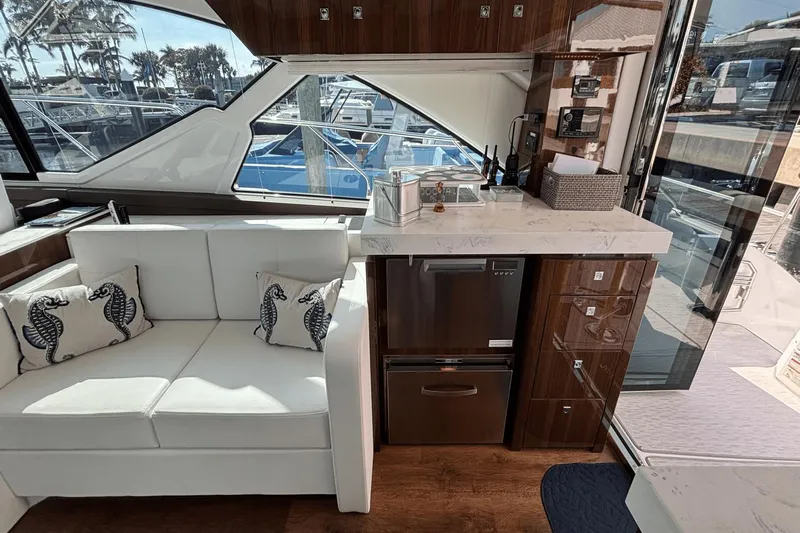 Tropical Dreamer Yacht Photos Pics 