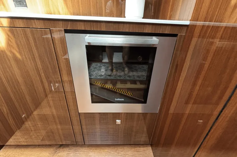 Tropical Dreamer Yacht Photos Pics 