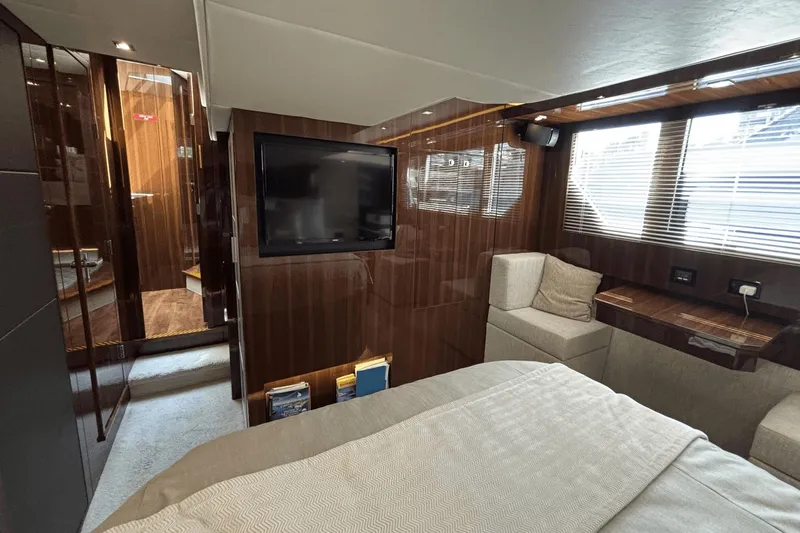 Tropical Dreamer Yacht Photos Pics 