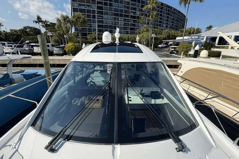 Tropical Dreamer Yacht Photos Pics 