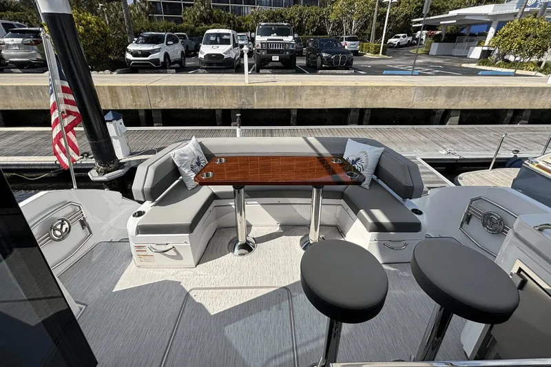 Tropical Dreamer Yacht Photos Pics 