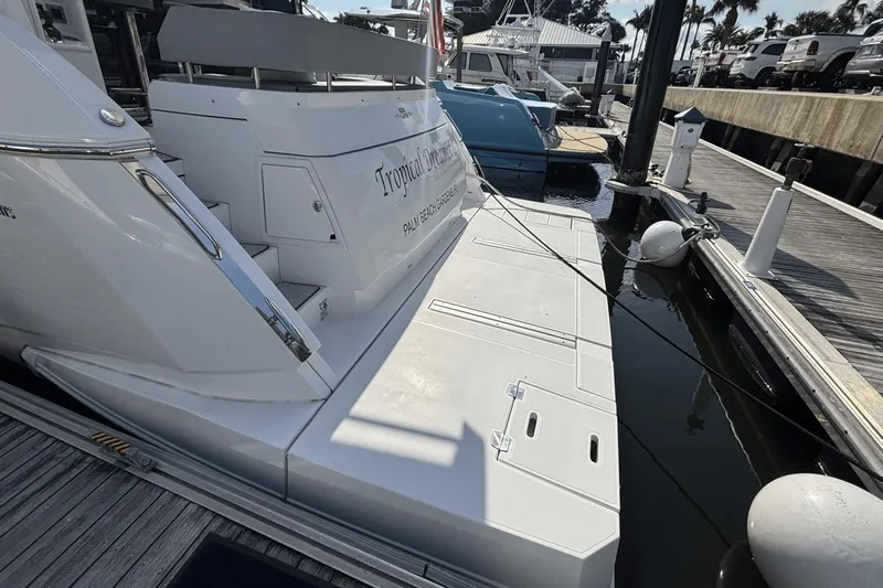 Tropical Dreamer Yacht Photos Pics 