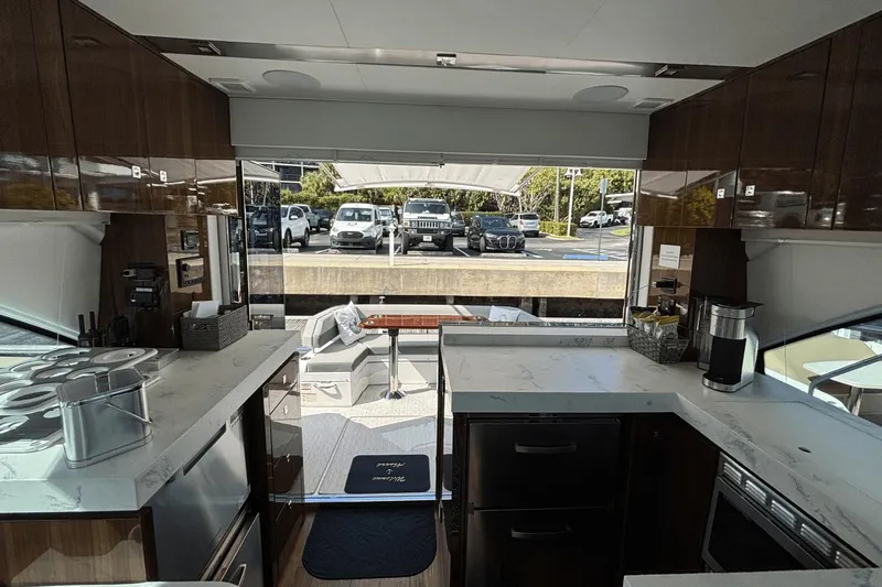 Tropical Dreamer Yacht Photos Pics 