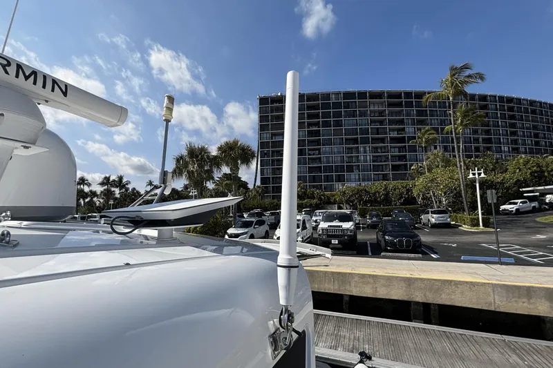 Tropical Dreamer Yacht Photos Pics 