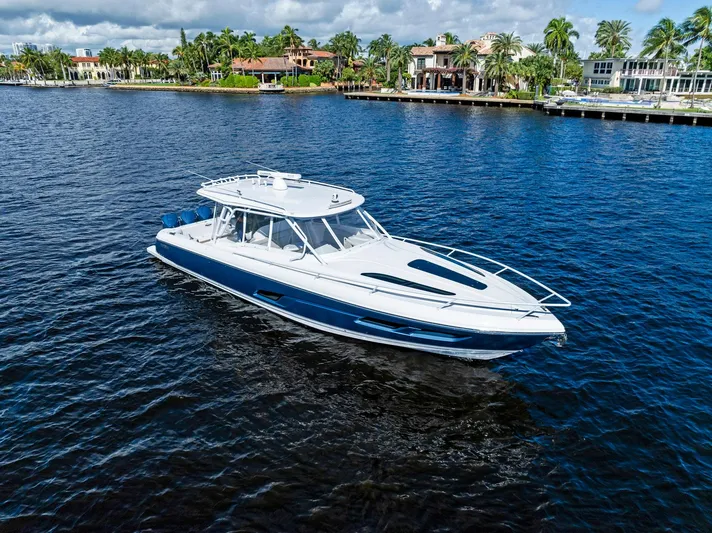 Aquadisiac Yacht Photos Pics 