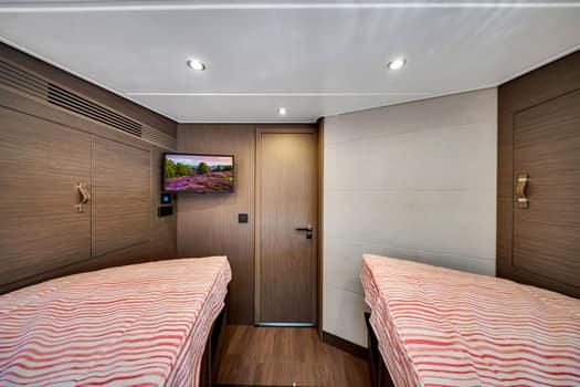 2023 Beneteau 45 